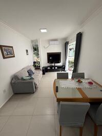 Apartamento Mobiliado e Confortável nos Ingleses