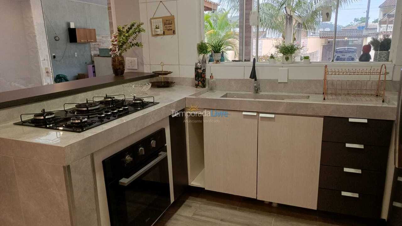 Casa para alquiler de vacaciones em Caraguatatuba (Rio do Ouro)