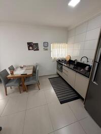 Apartamento Moderno de 2 Quartos Próximo à Praia dos Ingleses