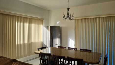 Alugo sobrado em Ubatuba São Francisco do Sul- SC