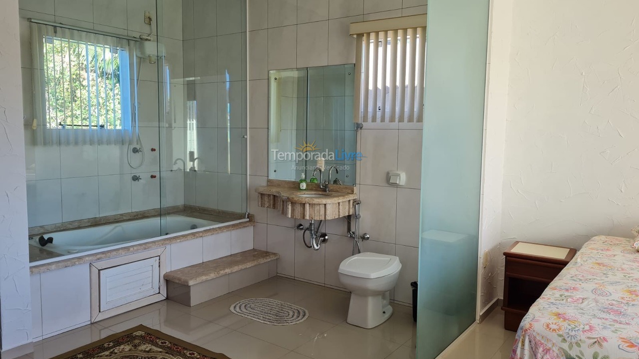 Casa para aluguel de temporada em São Francisco do Sul (Ubatuba)