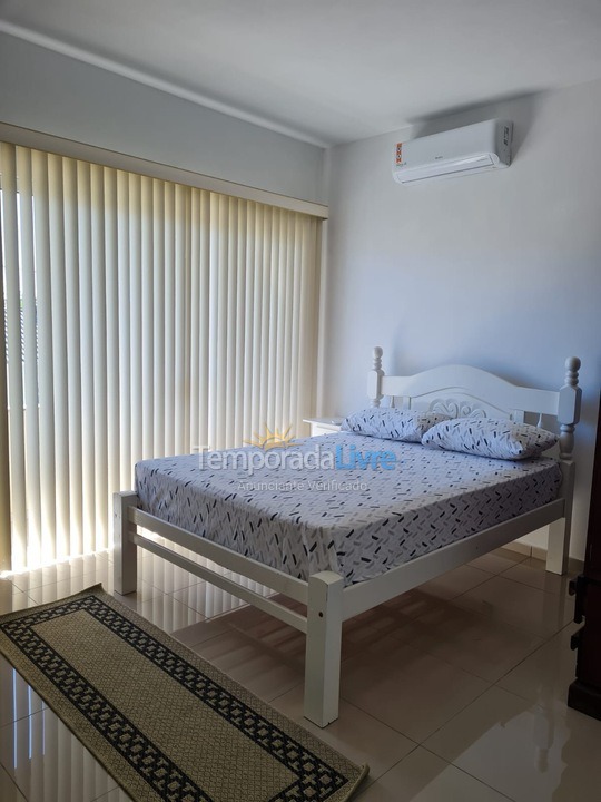 Casa para aluguel de temporada em São Francisco do Sul (Ubatuba)