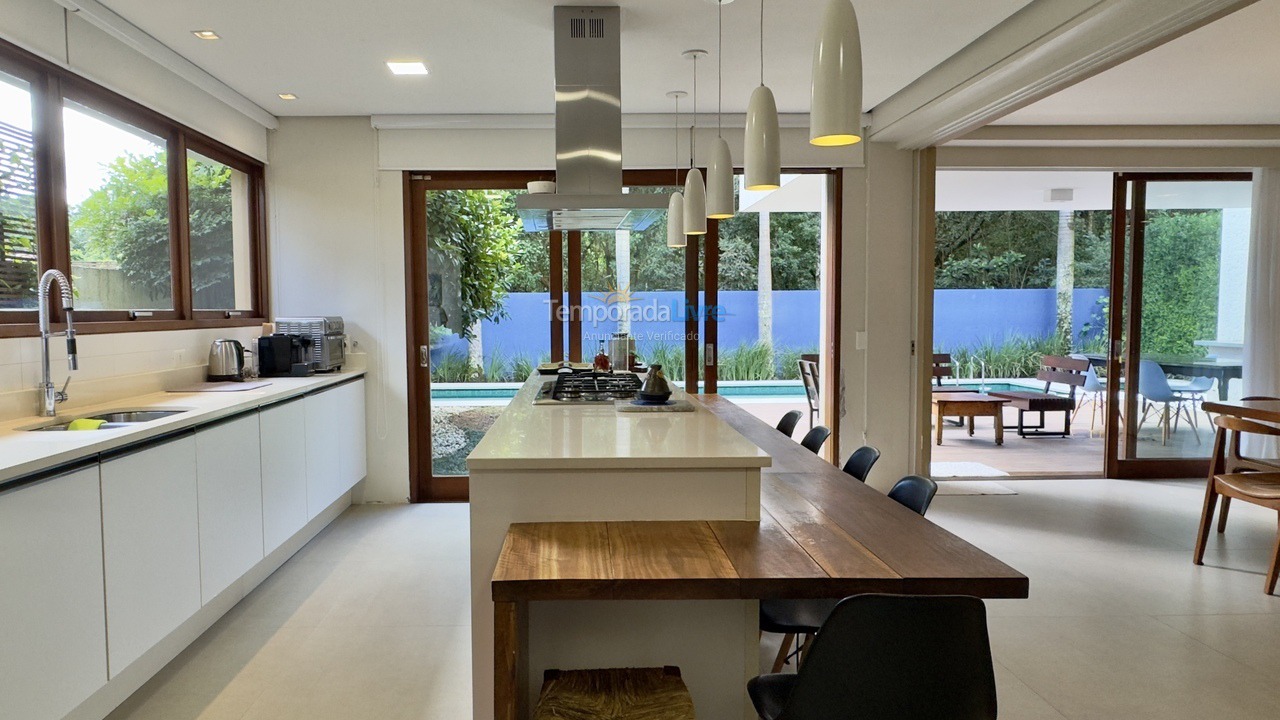Casa para alquiler de vacaciones em Florianopolis (Jurerê)
