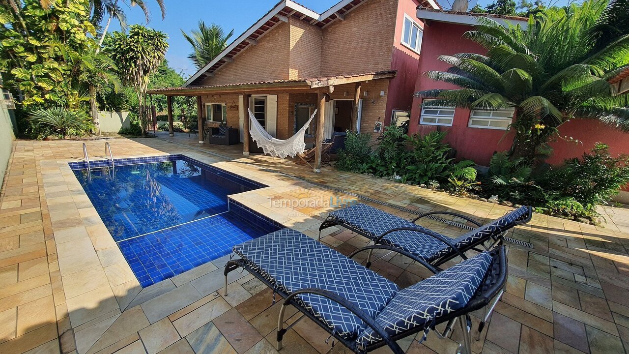 Casa para aluguel de temporada em Ubatuba (Itamambuca)