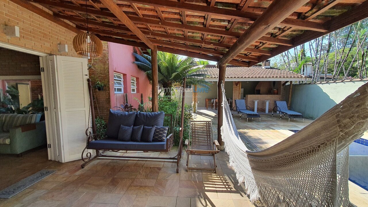 Casa para aluguel de temporada em Ubatuba (Itamambuca)