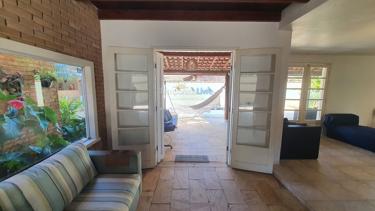 Casa para aluguel de temporada em Ubatuba (Itamambuca)