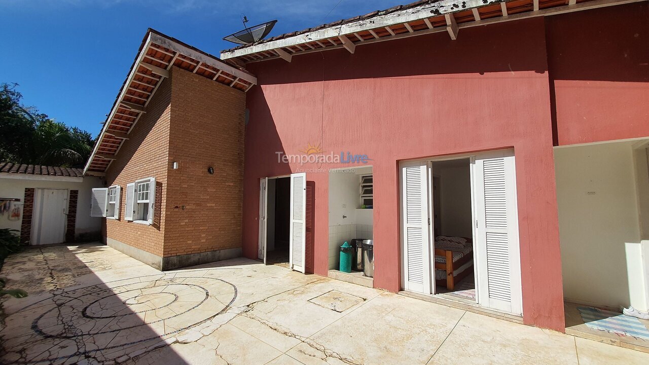 Casa para aluguel de temporada em Ubatuba (Itamambuca)