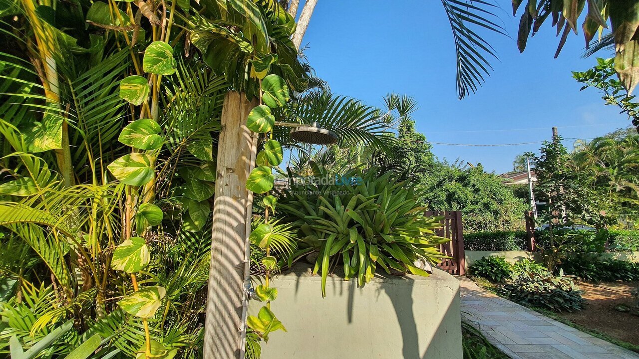 Casa para aluguel de temporada em Ubatuba (Itamambuca)