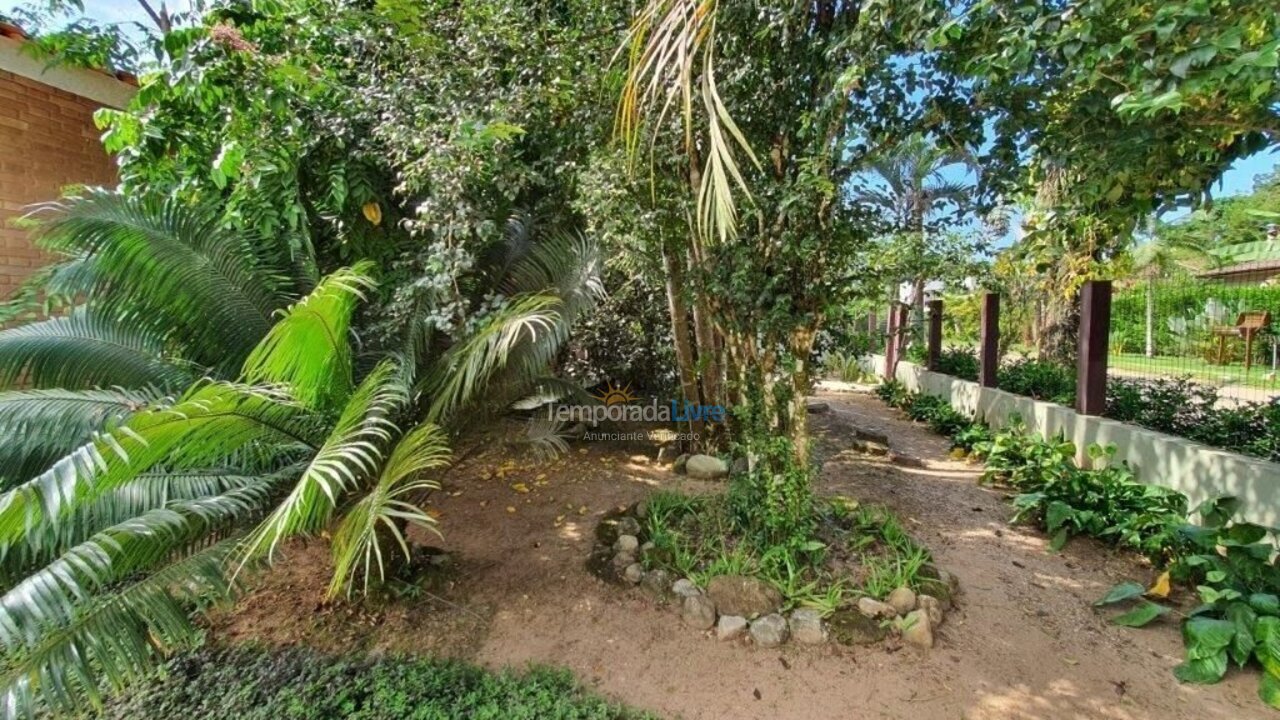 Casa para aluguel de temporada em Ubatuba (Itamambuca)