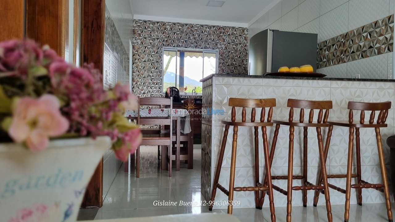 Casa para alquiler de vacaciones em Ubatuba (Praia do Lázaro)