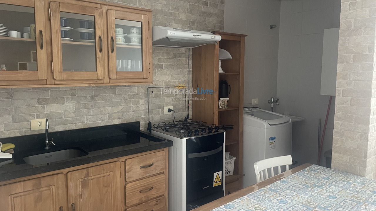 Apartamento para aluguel de temporada em Itapoá (Itapema do Norte)