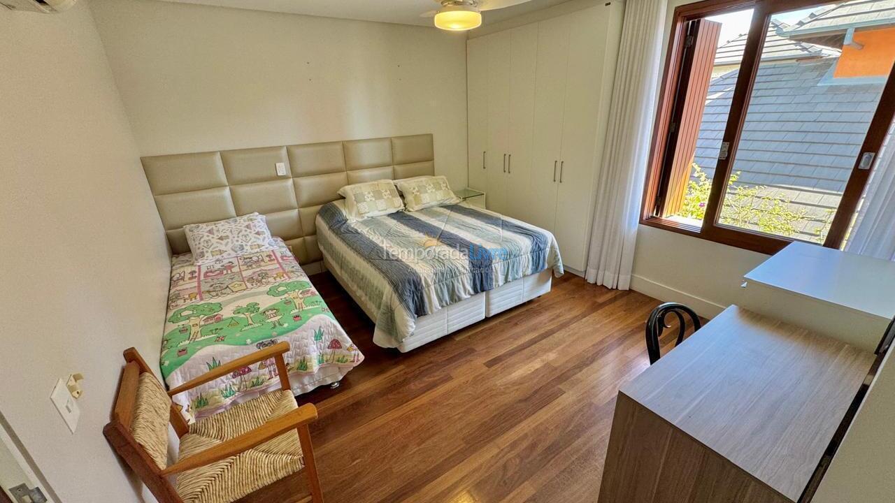 Casa para alquiler de vacaciones em Florianopolis (Jurerê)