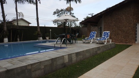 Single-story house in São Lourenço