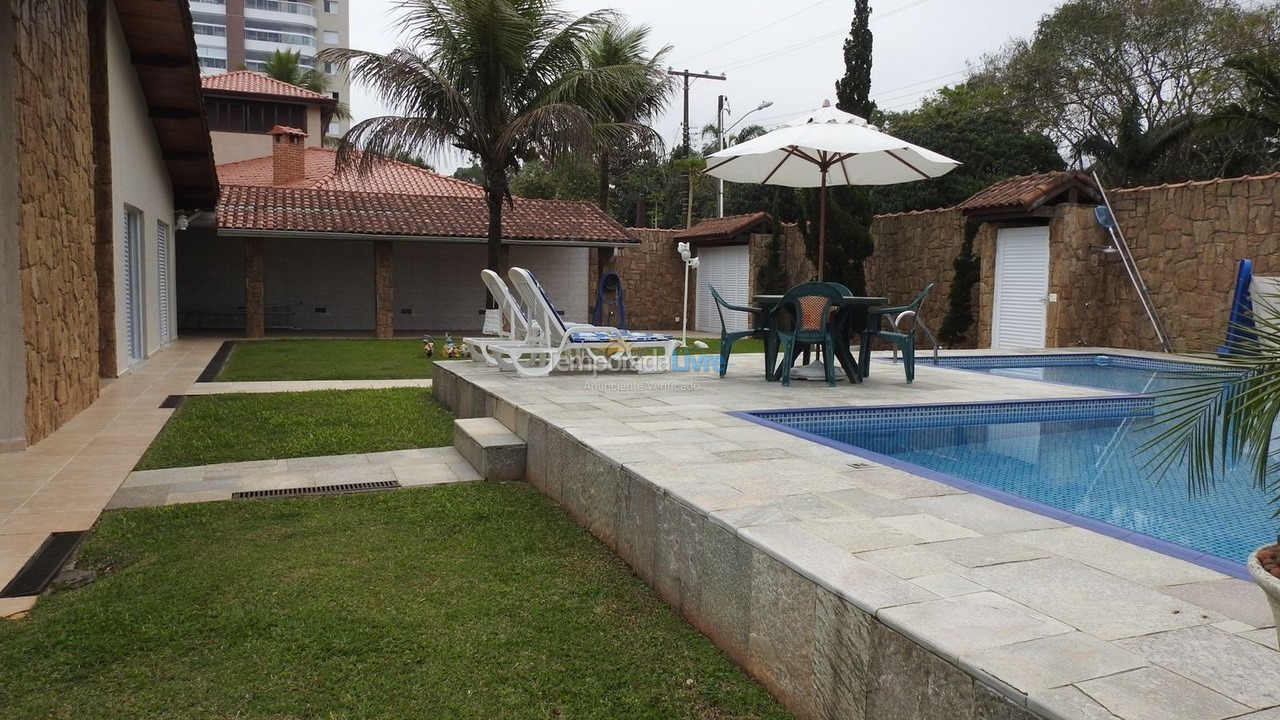 House for vacation rental in Bertioga (Jardim São Lourenço)