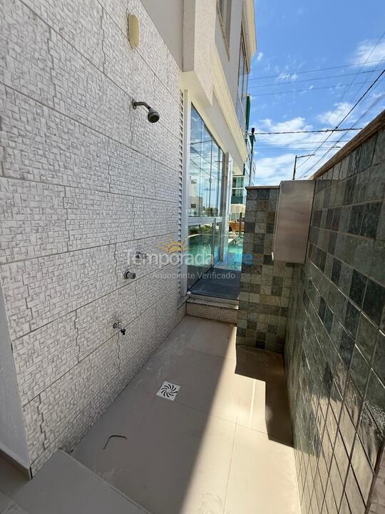 Apartamento para aluguel de temporada em Governador Celso Ramos (Praia de Palmas)