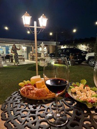 Casa grande com piscina para famílias até 30 pessoas.