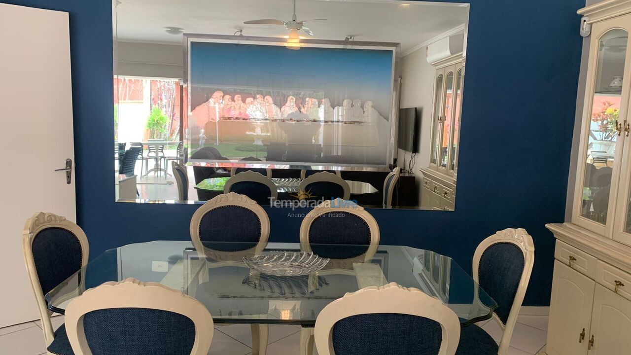 Casa para aluguel de temporada em Guarujá (Maré Mansa)