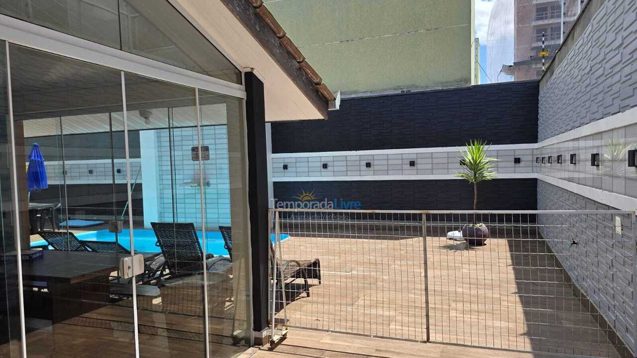 Casa para aluguel de temporada em Guaratuba (Praia Central)