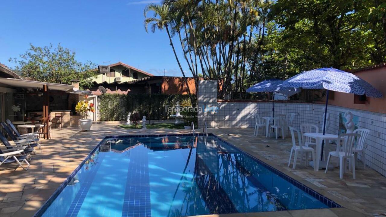 Casa para aluguel de temporada em Guarujá (Maré Mansa)