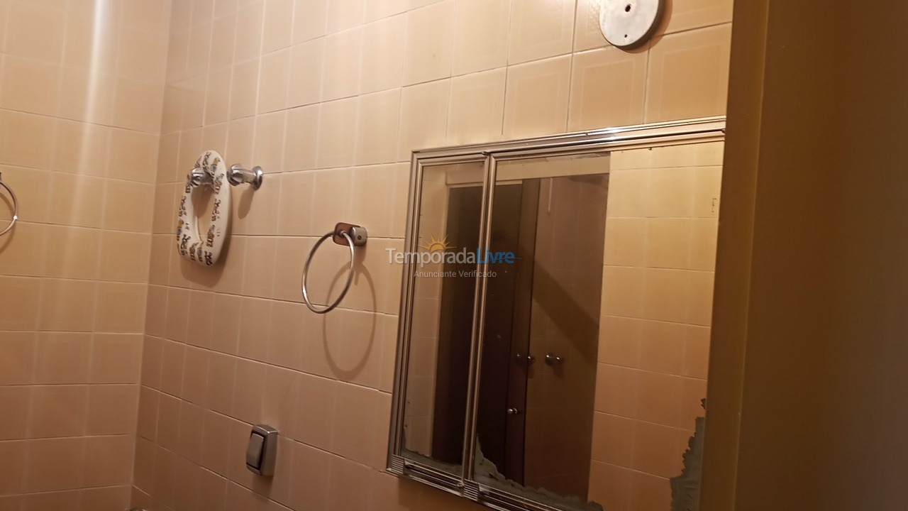 Apartamento para aluguel de temporada em Guarujá (Enseada)