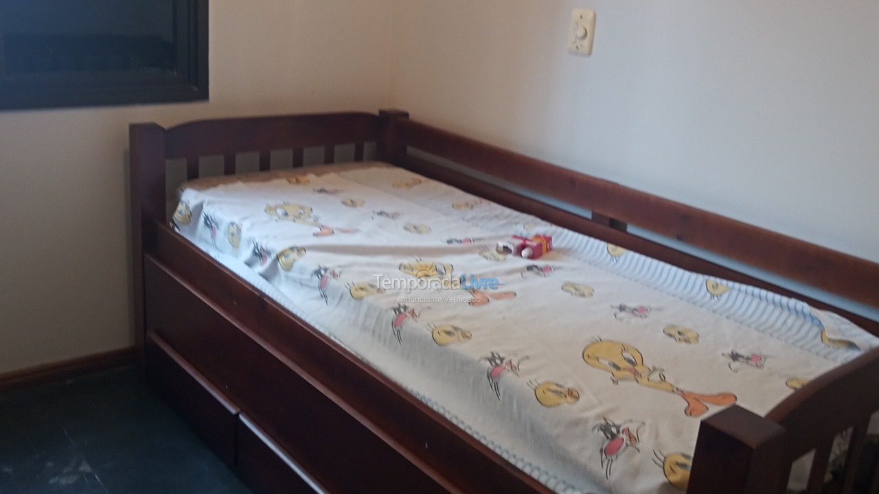 Apartamento para aluguel de temporada em Guarujá (Enseada)