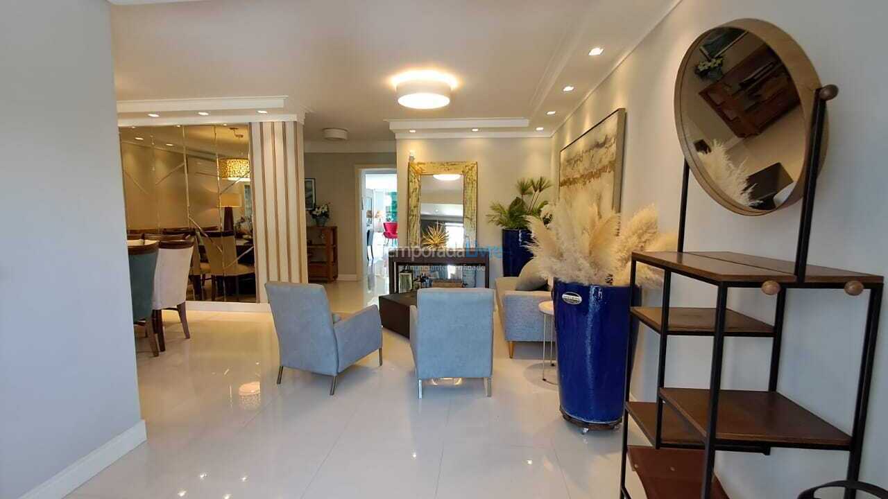 House for vacation rental in Florianopolis (Jurerê Internacional)