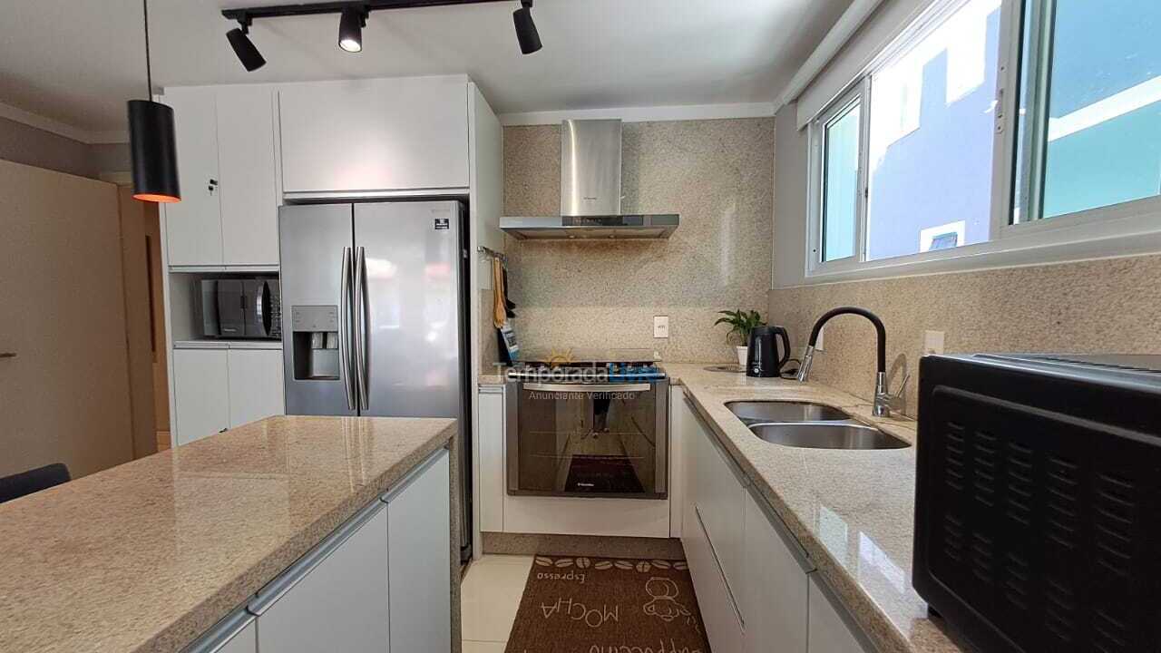 House for vacation rental in Florianopolis (Jurerê Internacional)