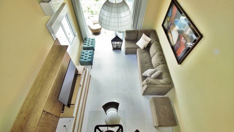 Cobertura no centrinho de Jurerê internacional