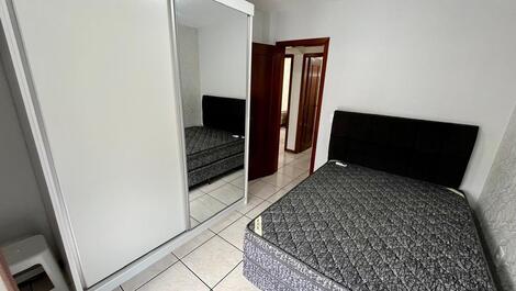 Apartment next to Russi e Russi Shopping Mall, one block from the beach.