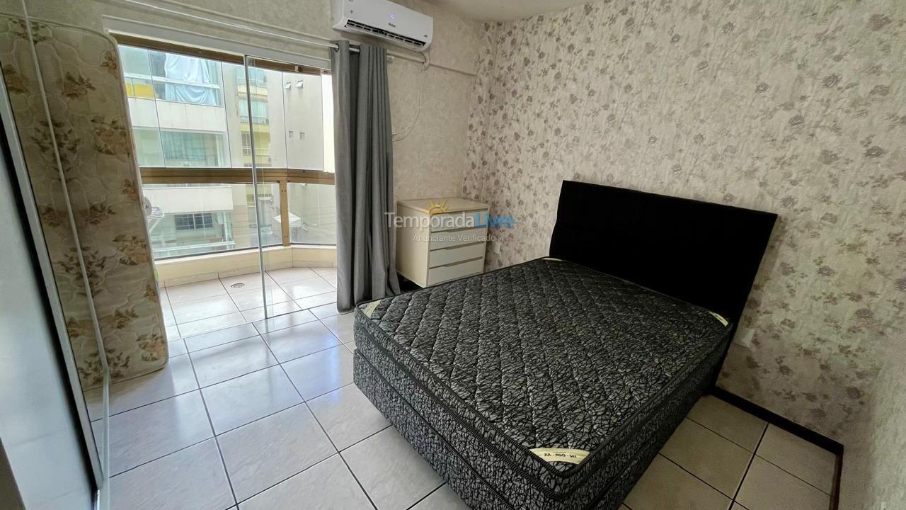 Apartment for vacation rental in Itapema (Meia Praia)