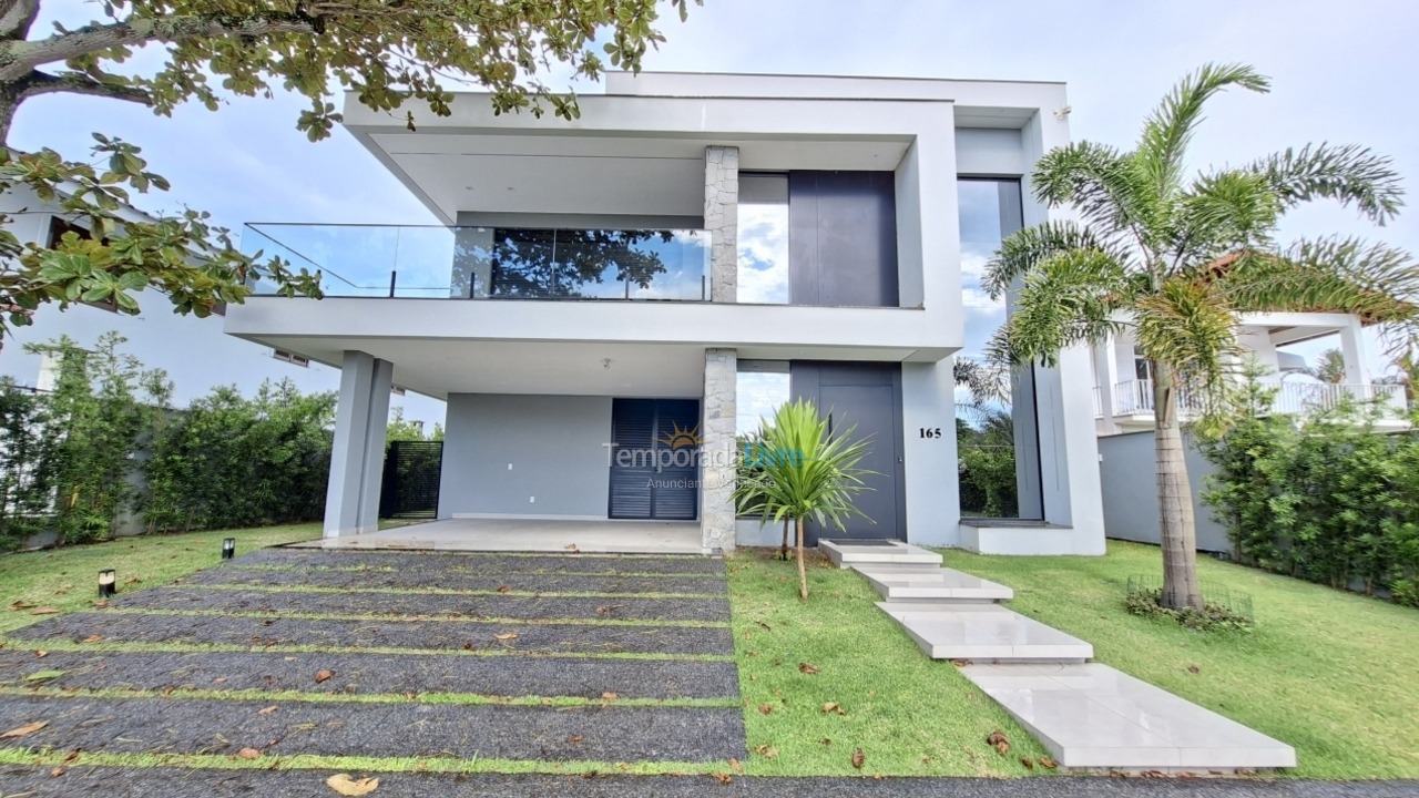 Casa para alquiler de vacaciones em Florianópolis (Praia da Daniela)