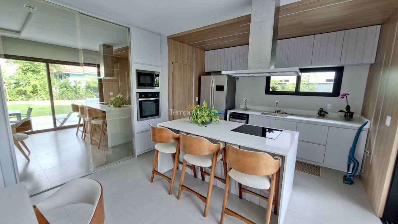 Casa para alquiler de vacaciones em Florianópolis (Praia da Daniela)