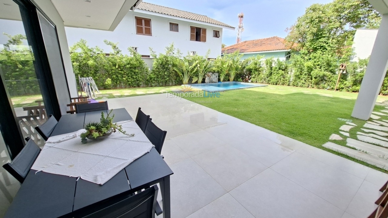 Casa para alquiler de vacaciones em Florianópolis (Praia da Daniela)