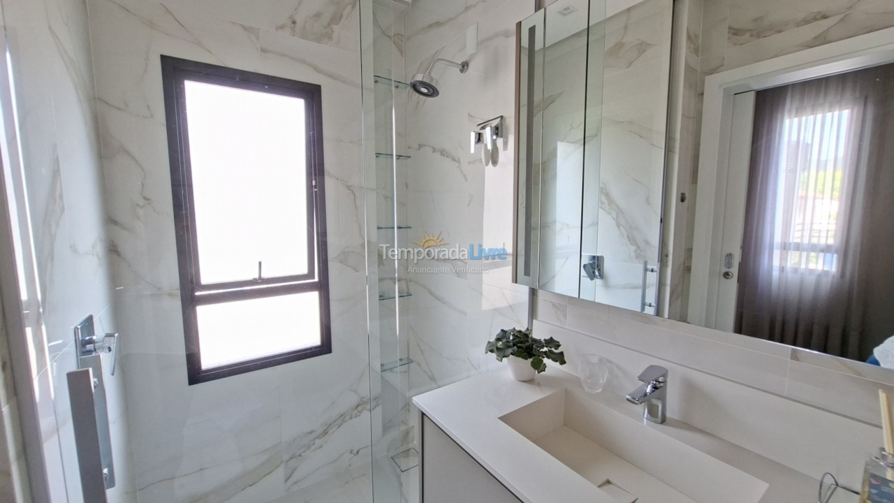 Casa para alquiler de vacaciones em Florianópolis (Praia da Daniela)