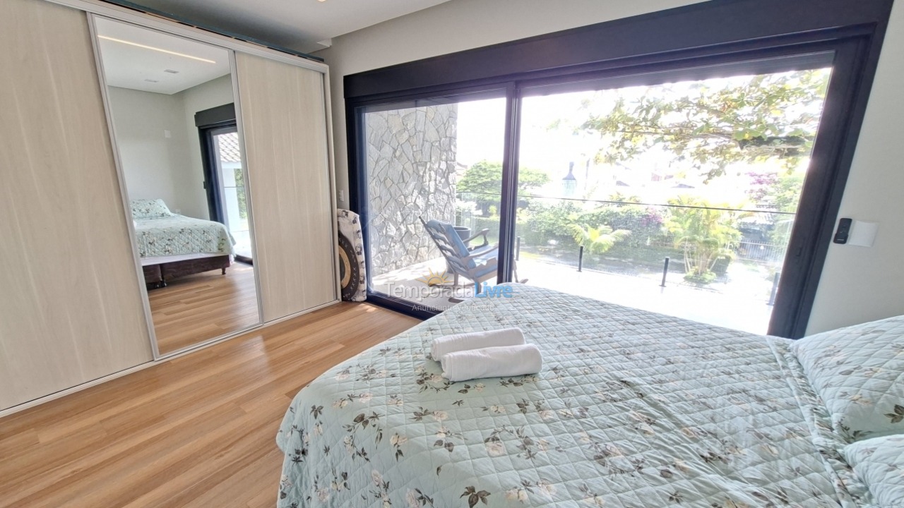 Casa para alquiler de vacaciones em Florianópolis (Praia da Daniela)