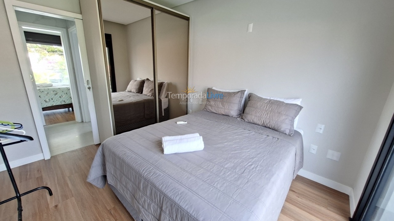 Casa para alquiler de vacaciones em Florianópolis (Praia da Daniela)