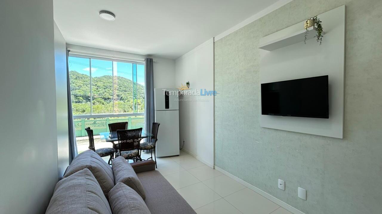 Apartment for vacation rental in Bombinhas (Mariscal)