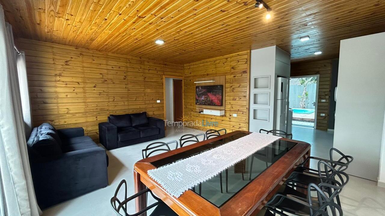 Casa para aluguel de temporada em Bombinhas (Mariscal)