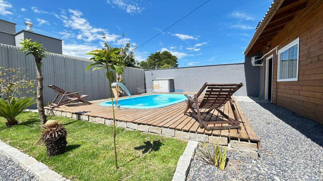 Casa para aluguel de temporada em Bombinhas (Mariscal)