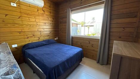 CASA COM PISCINA PARA LOCAÇÃO PRAIA DE MARISCAL