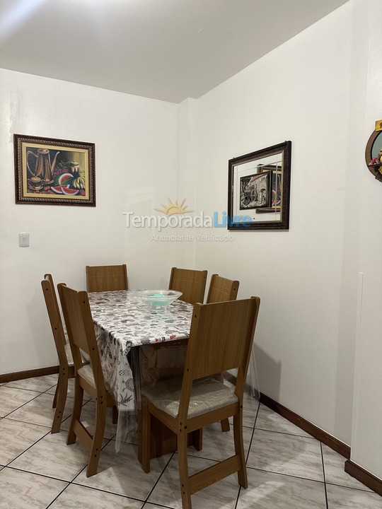 Apartment for vacation rental in Itapema (Meia Praia Segunda Quadra Mar)