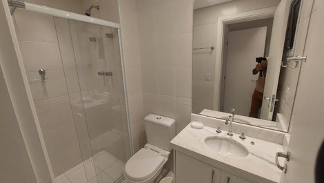 Apartamento dúplex de 4 habitaciones en Riviera de São Lourenço