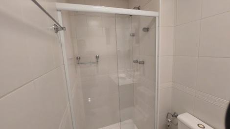 Apartamento dúplex de 4 habitaciones en Riviera de São Lourenço