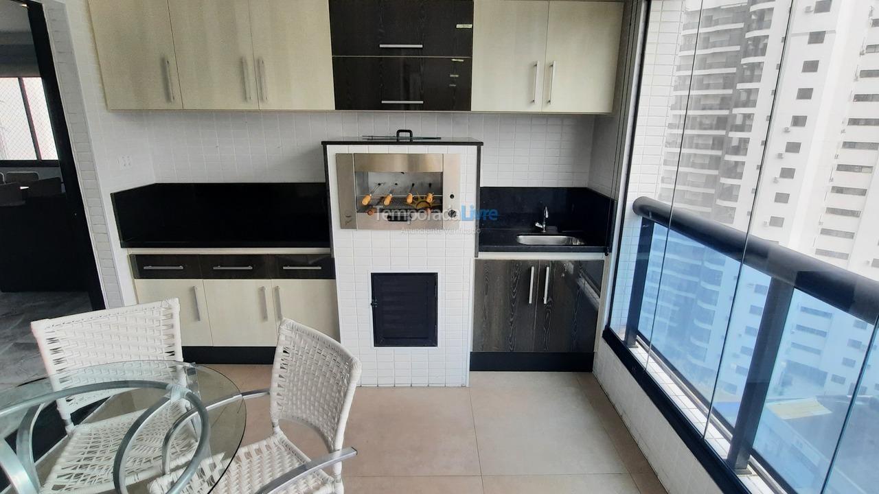 Apartment for vacation rental in Guarujá (Pitangueiras)