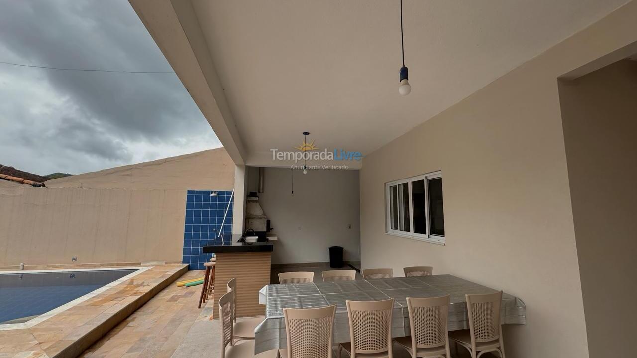 Casa para aluguel de temporada em Ubatuba (Lagoinha)