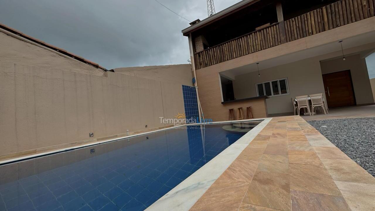 Casa para aluguel de temporada em Ubatuba (Lagoinha)
