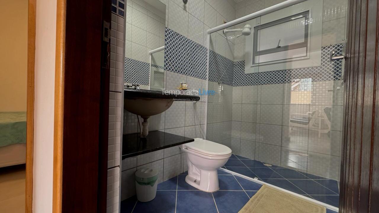 Casa para aluguel de temporada em Ubatuba (Lagoinha)