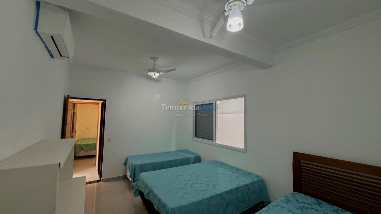 Casa para aluguel de temporada em Ubatuba (Lagoinha)