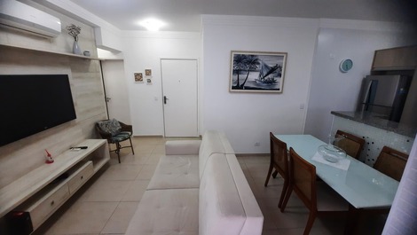 Apartamento Estándar Piso en Pitangueiras, a una cuadra de la playa.