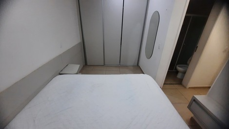 Apartamento Estándar Piso en Pitangueiras, a una cuadra de la playa.